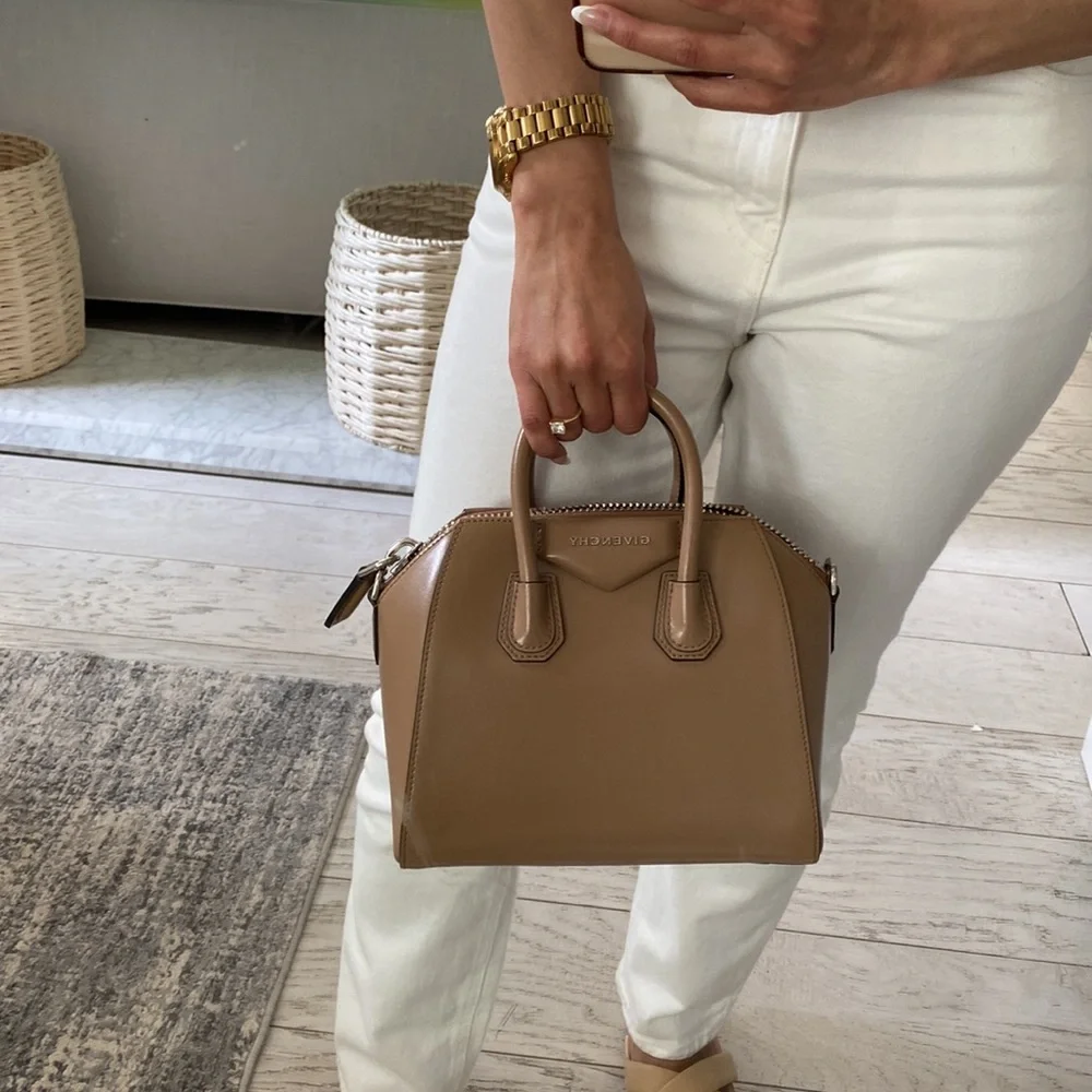 Mini Givenchy Antigona - Picture 14 of 17